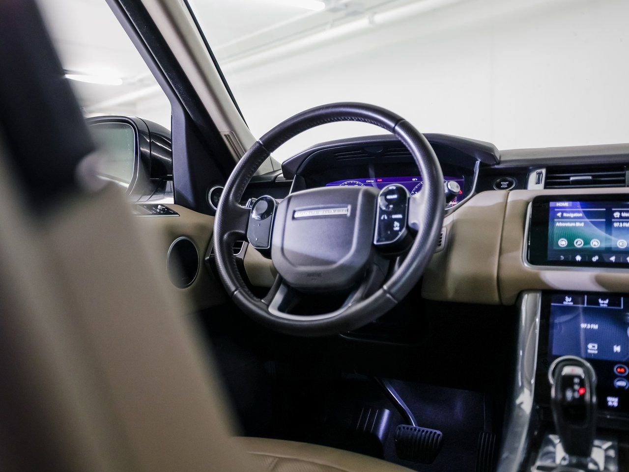 Used 2020 Land Rover Range Rover Sport HSE image 27