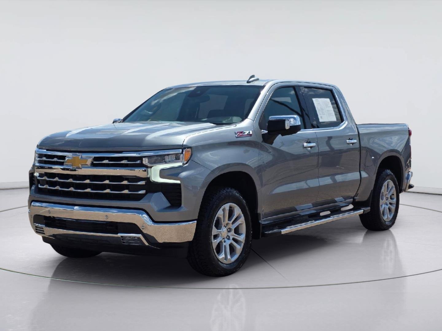 Used 2023 Chevrolet Silverado 1500 LTZ w/ Z71 Off-Road Package AWD/4WD video 1
