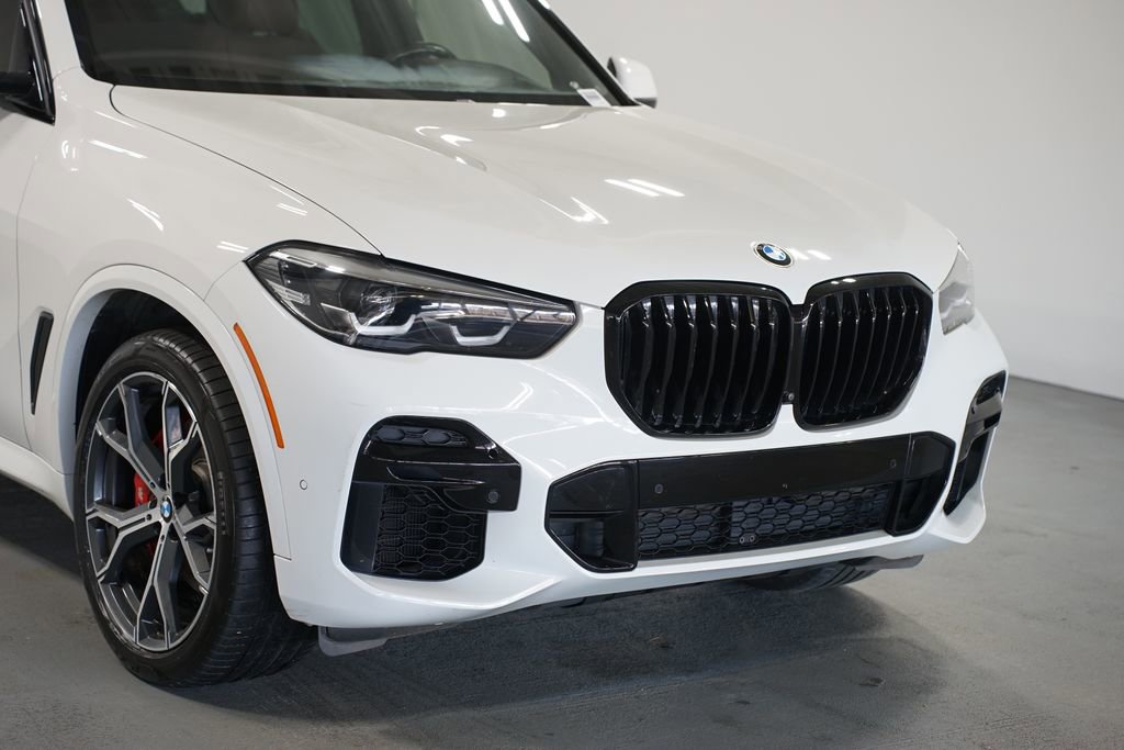 Used 2022 BMW X5 sDrive40i w/ M Sport Package image 4