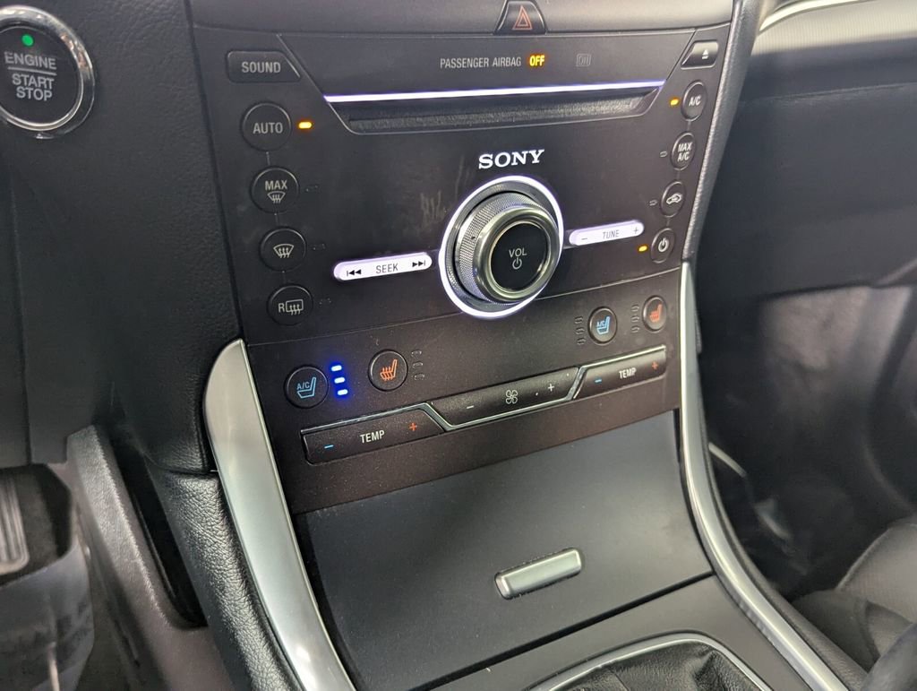 Used 2018 Ford Edge Titanium w/ Equipment Group 301A image 19