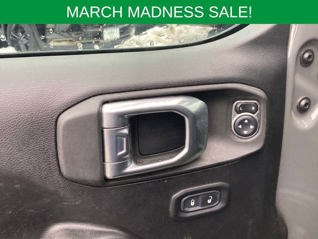 Used 2021 Jeep Wrangler Sport image 17