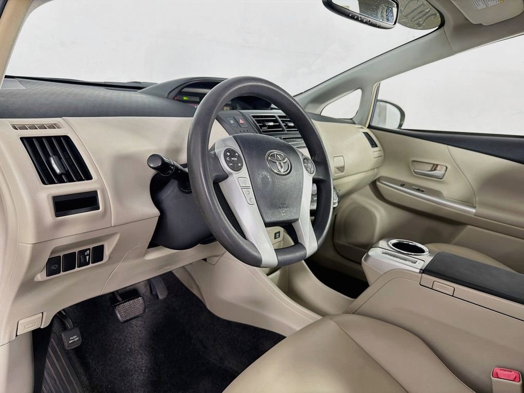 Used 2012 Toyota Prius V Five FWD image 14