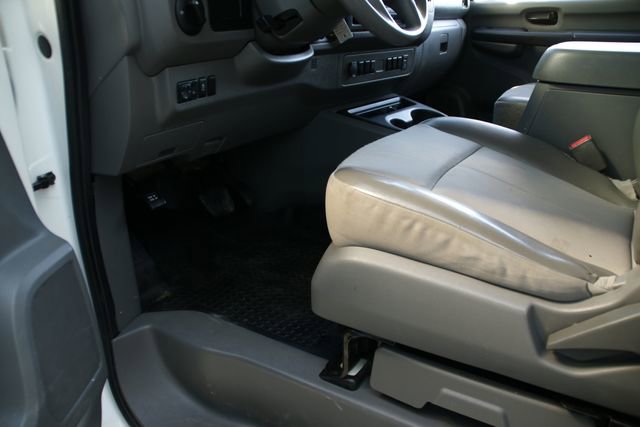 Used 2018 Nissan NV 2500 S image 11