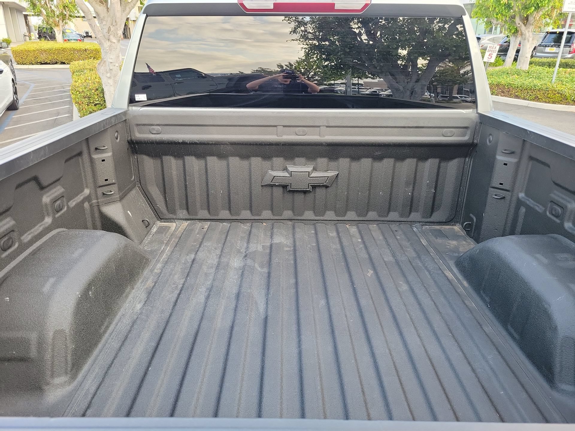 Used 2023 Chevrolet Silverado 1500 LTZ w/ Z71 Off-Road Package AWD/4WD image 19