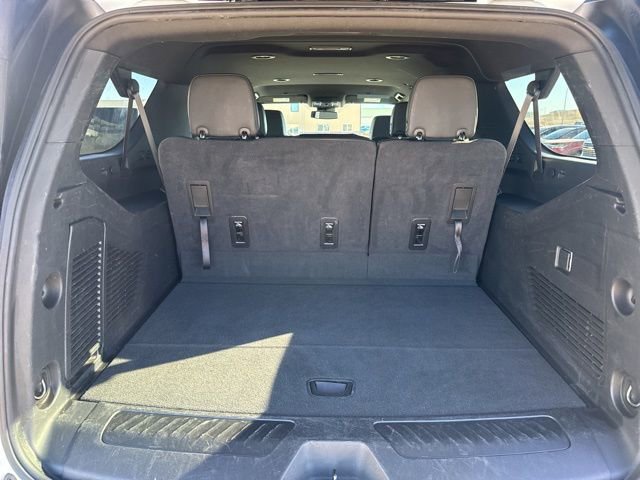 Used 2024 Chevrolet Suburban LT AWD/4WD image 9