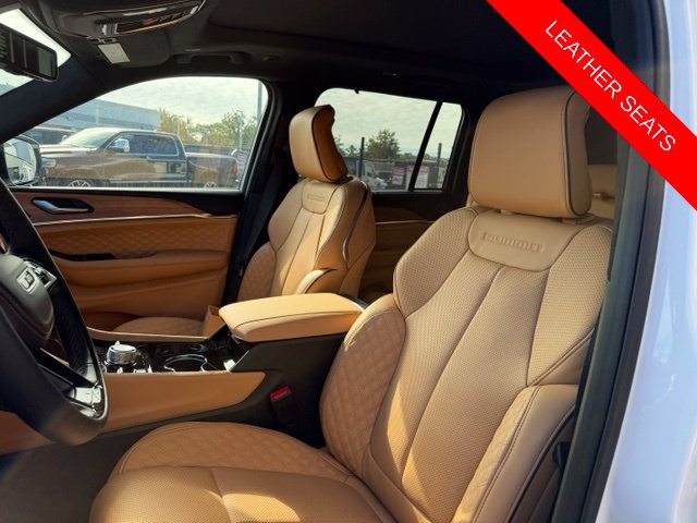 New 2027 Jeep Grand Cherokee Summit w/ Adv Protech Group IV AWD/4WD image 7