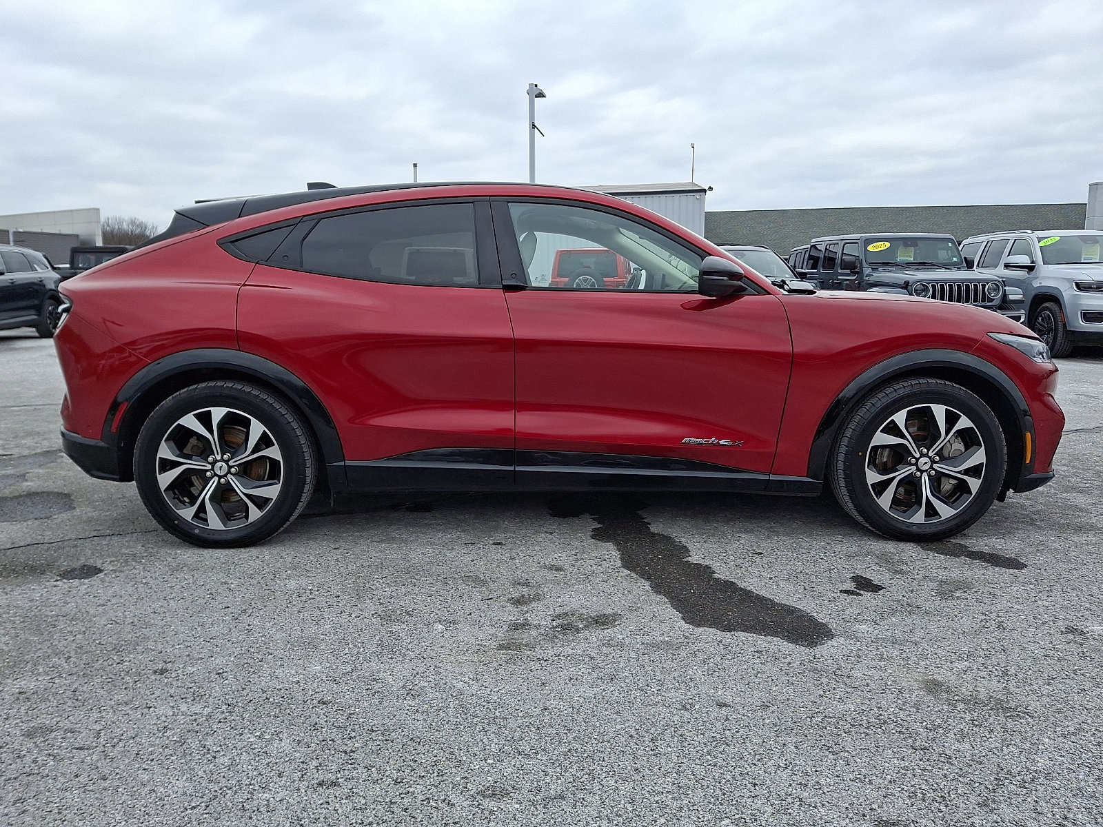 Used 2022 Ford Mustang Mach-E Premium AWD/4WD image 7