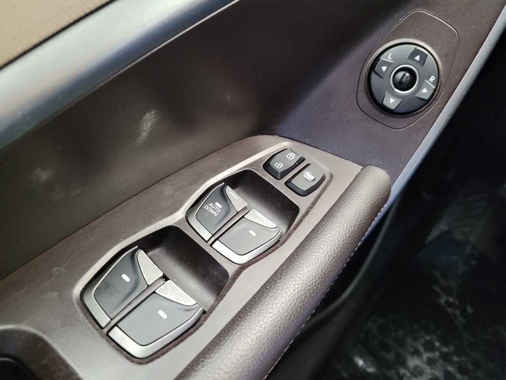 Used 2018 Hyundai Santa Fe Sport FWD image 27