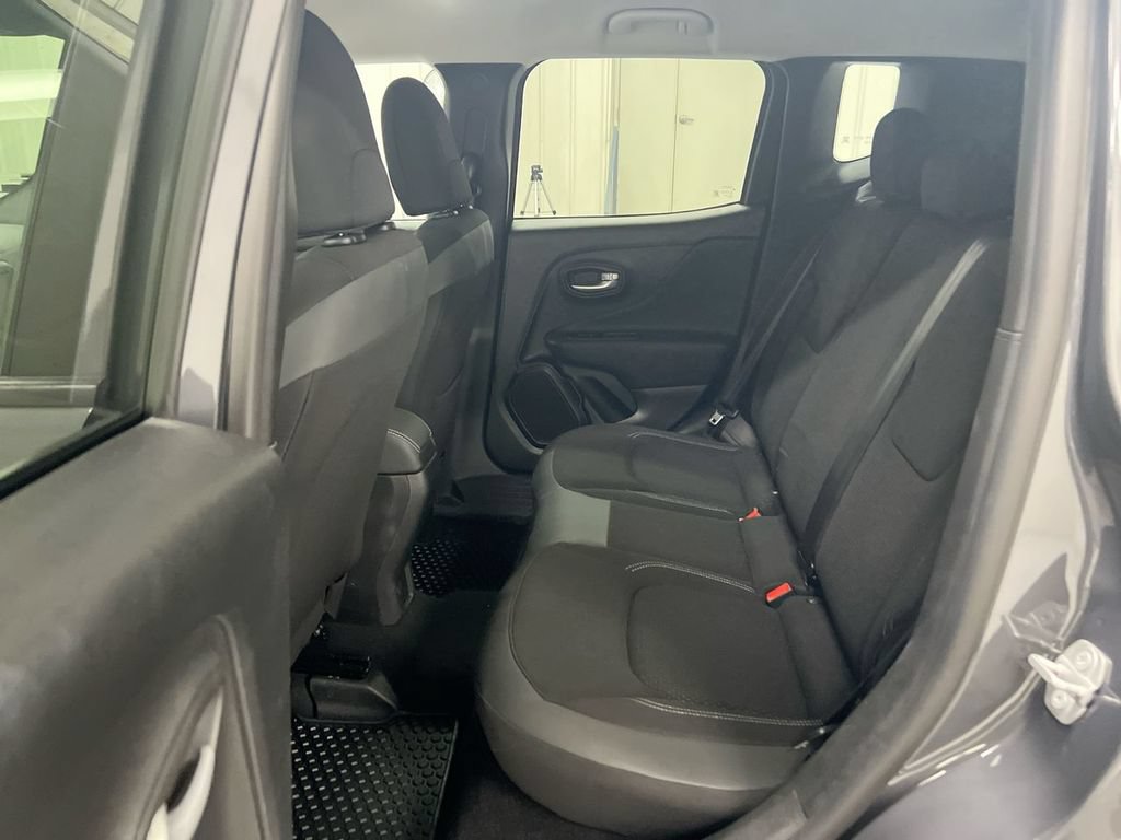 Used 2023 Jeep Renegade Altitude AWD/4WD image 23
