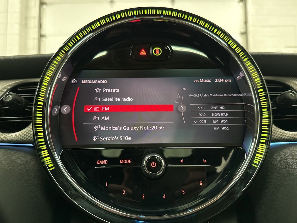 Used 2023 MINI Cooper 2-Door Hardtop image 27