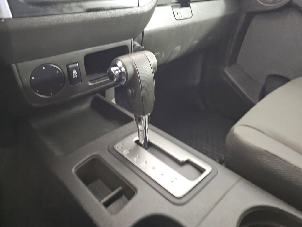 Used 2015 Nissan Xterra S image 30