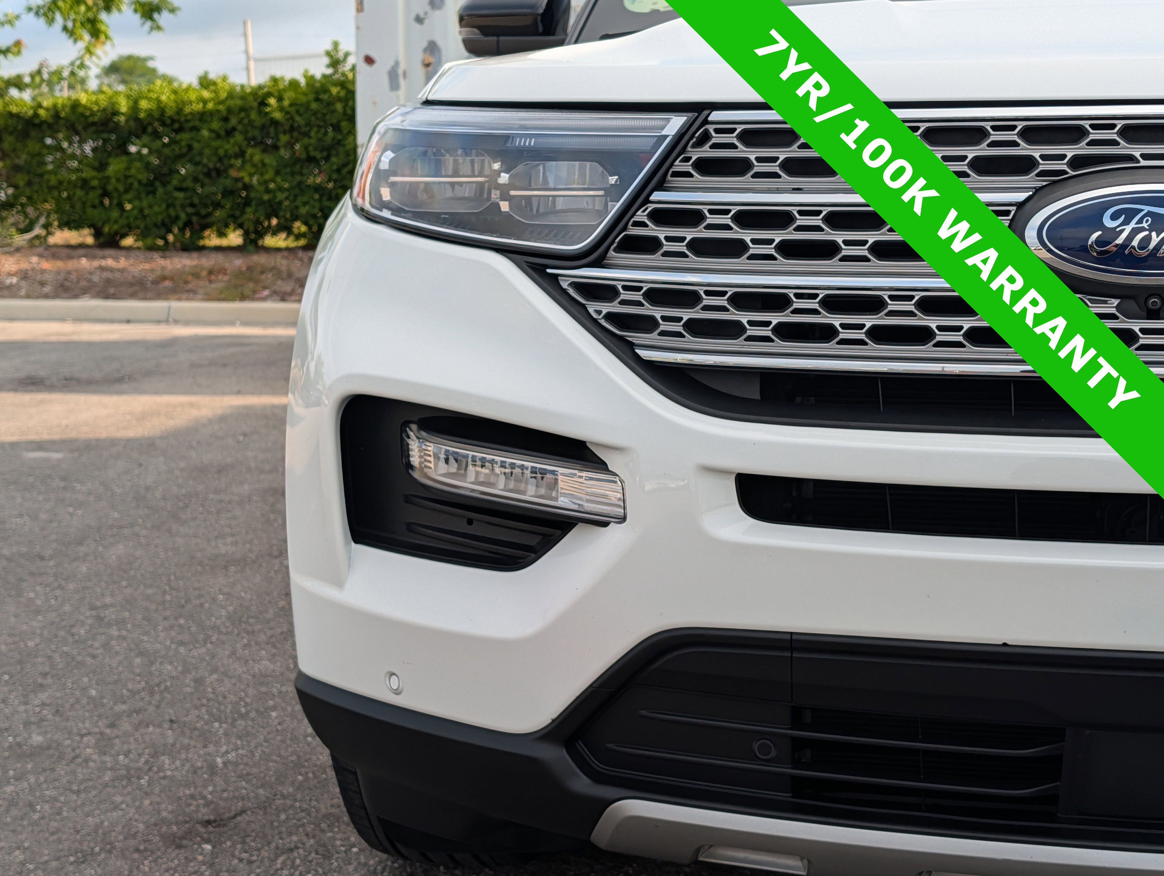 Certified 2022 Ford Explorer Limited w/ Equipment Group 301A AWD/4WD image 9