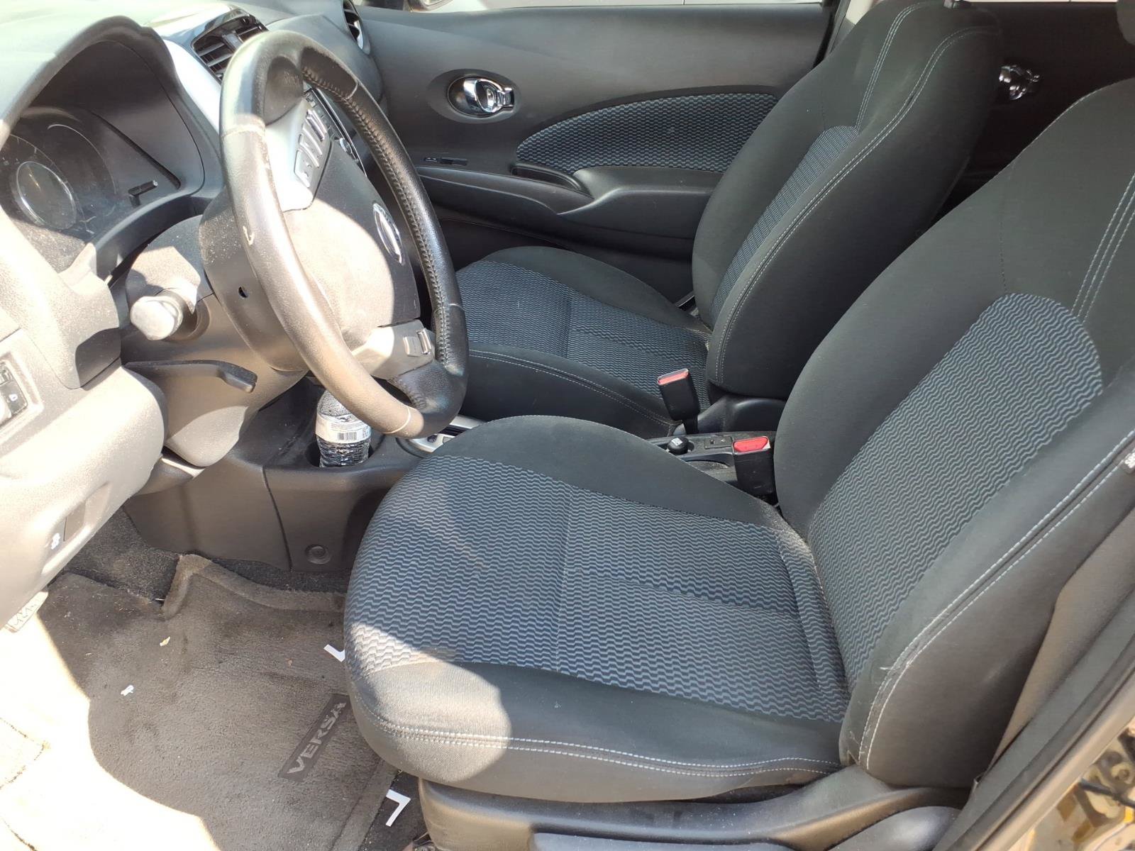 Used 2015 Nissan Versa Note SV FWD image 4
