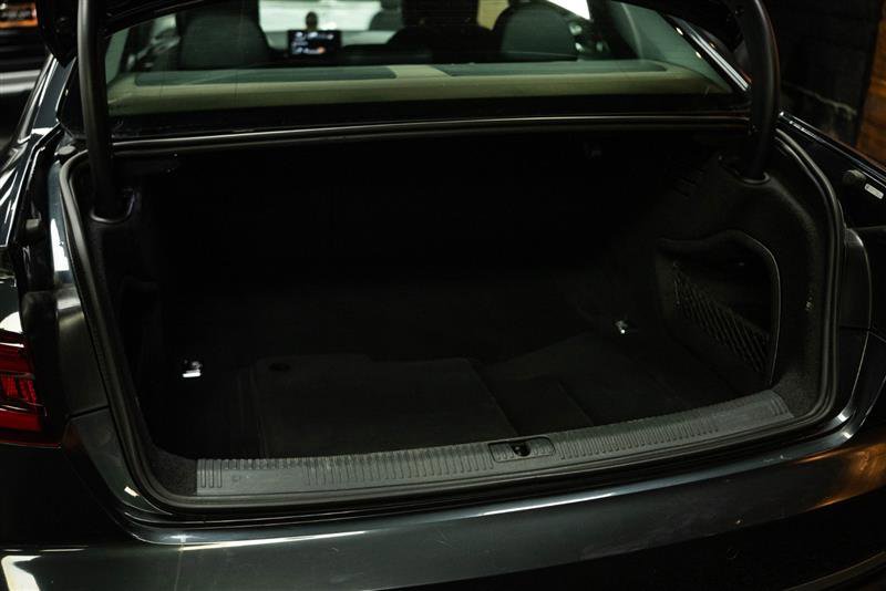 Used 2019 Audi A4 2.0T Premium Plus w/ Premium Plus Package FWD image 7
