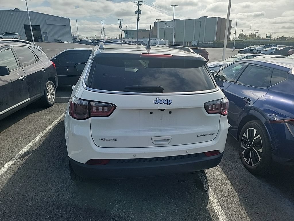 Used 2021 Jeep Compass Limited AWD/4WD image 11