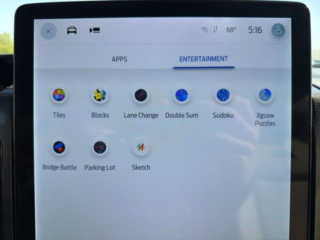 Used 2023 Ford F150 Lightning Platinum AWD/4WD image 43