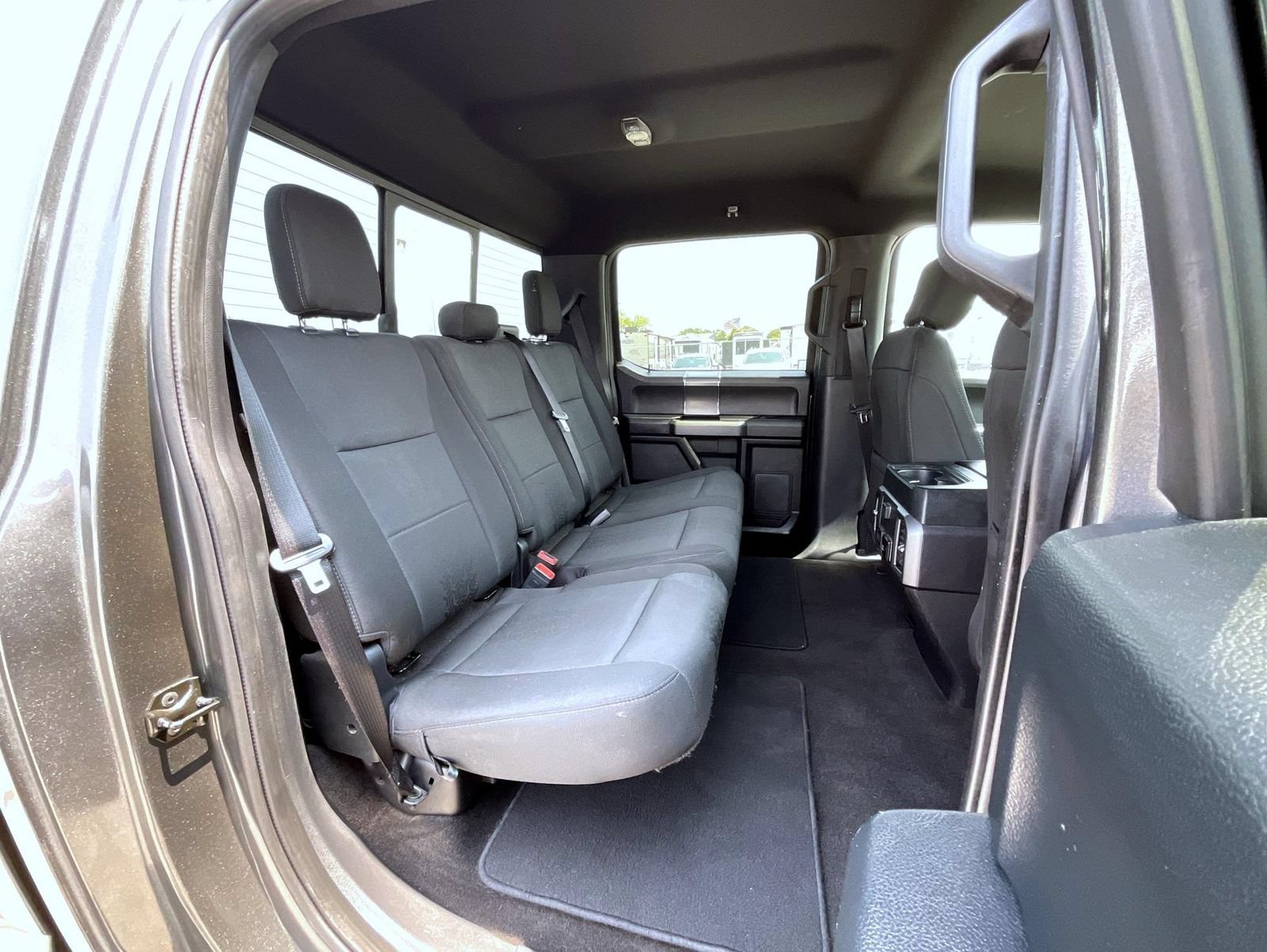 Used 2020 Ford F150 XLT w/ Equipment Group 302A Luxury AWD/4WD image 18
