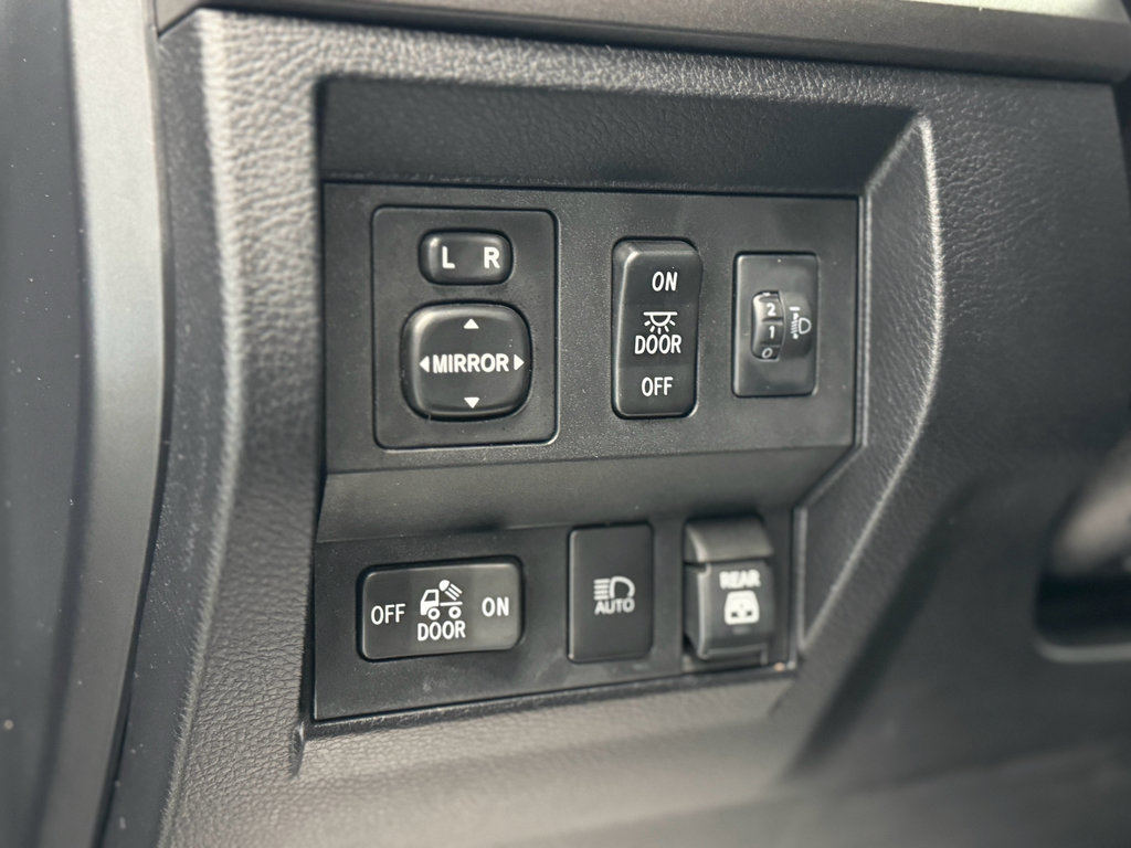 Used 2021 Toyota Tundra SR5 AWD/4WD image 14