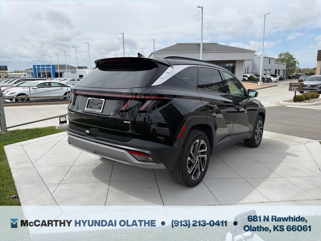 Used 2025 Hyundai Tucson Limited AWD/4WD image 18