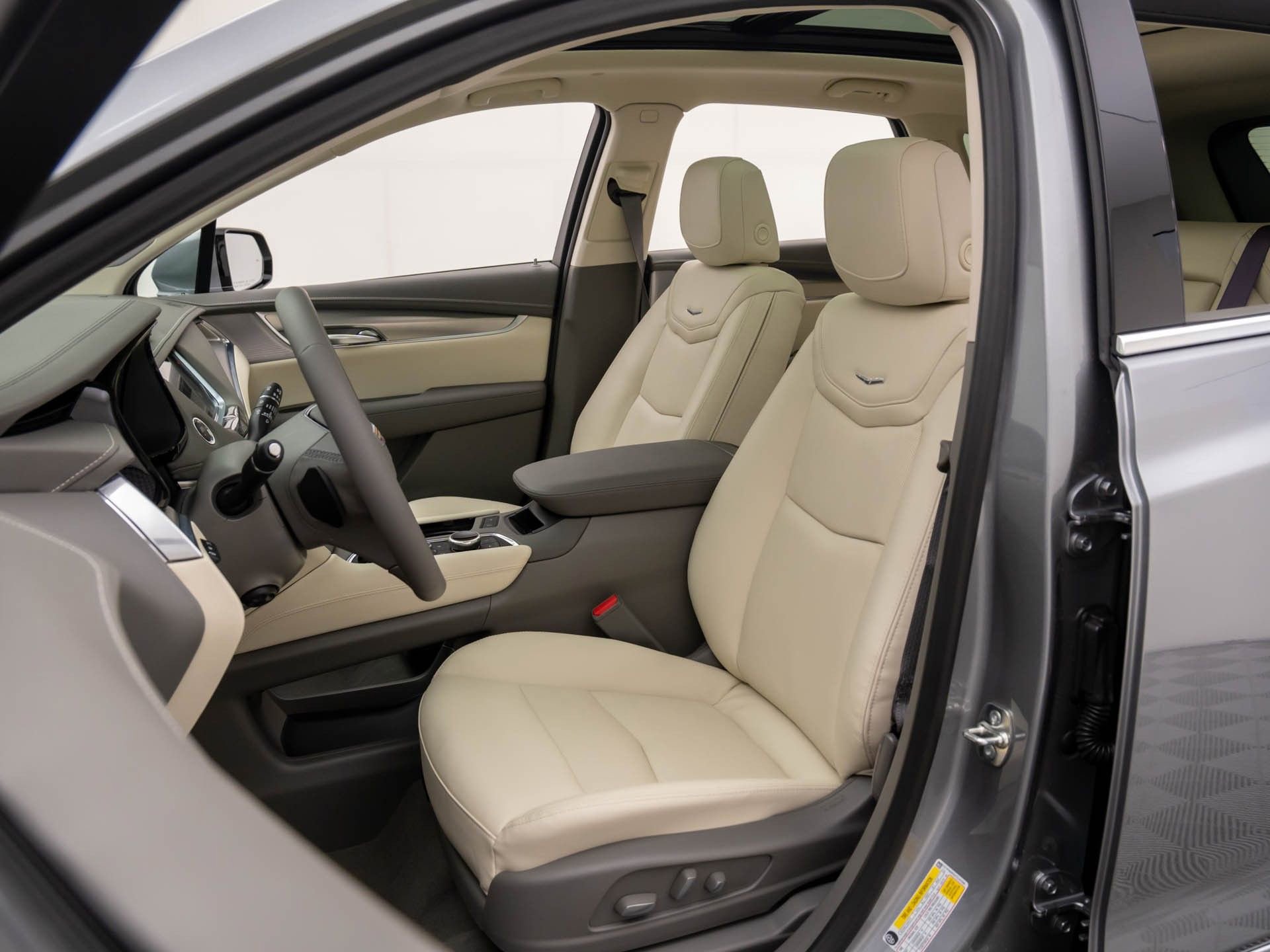 New 2026 Cadillac XT5 Premium Luxury w/ Driver Assist Package image 10