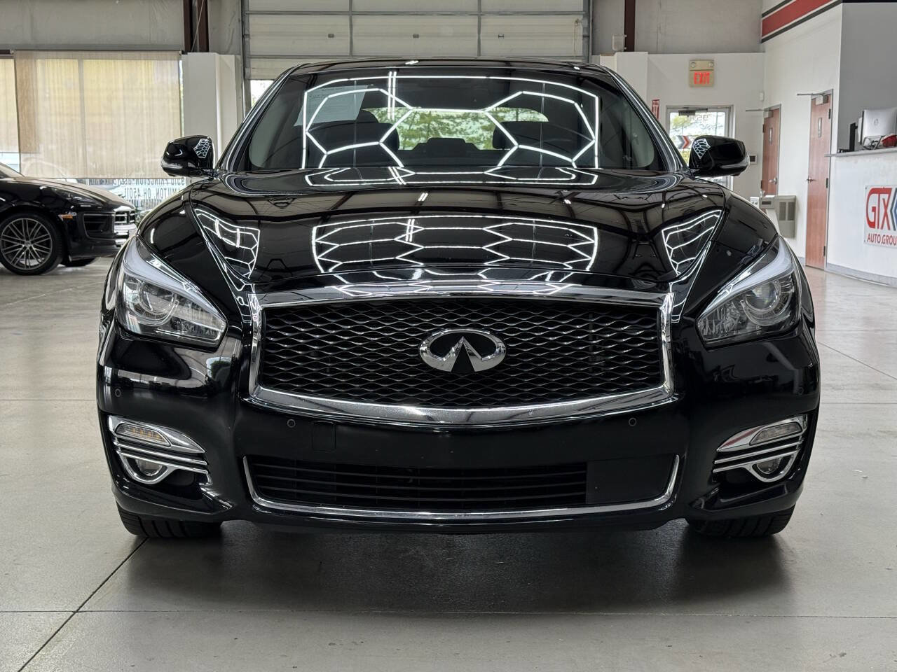 Used 2018 INFINITI Q70 L 3.7 w/ Sensory Package AWD/4WD image 6