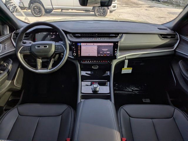 New 2026 Jeep Grand Cherokee Limited w/ Limited Altitude Package image 16