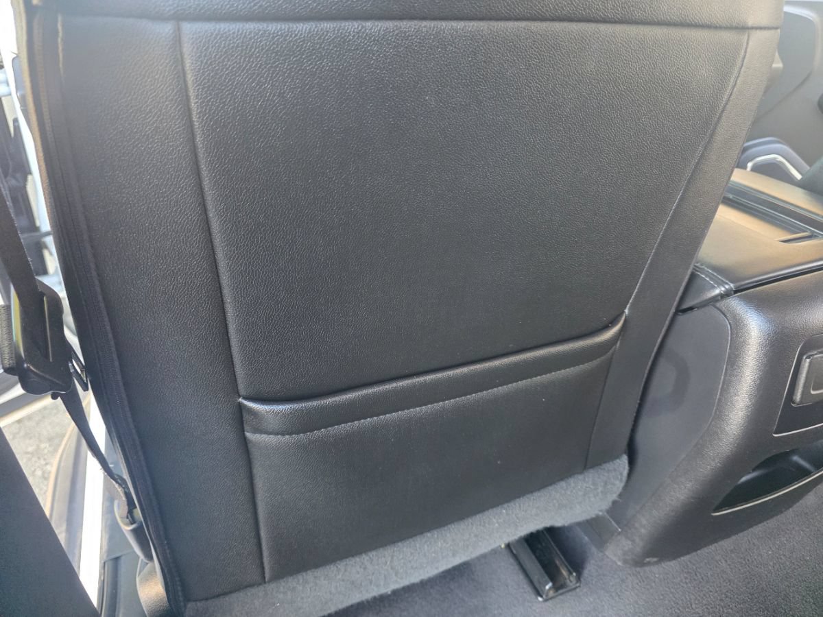 Used 2020 Chevrolet Suburban LT RWD image 24
