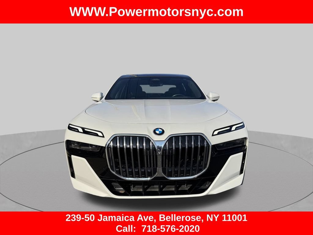 Used 2024 BMW 740i xDrive AWD/4WD image 13