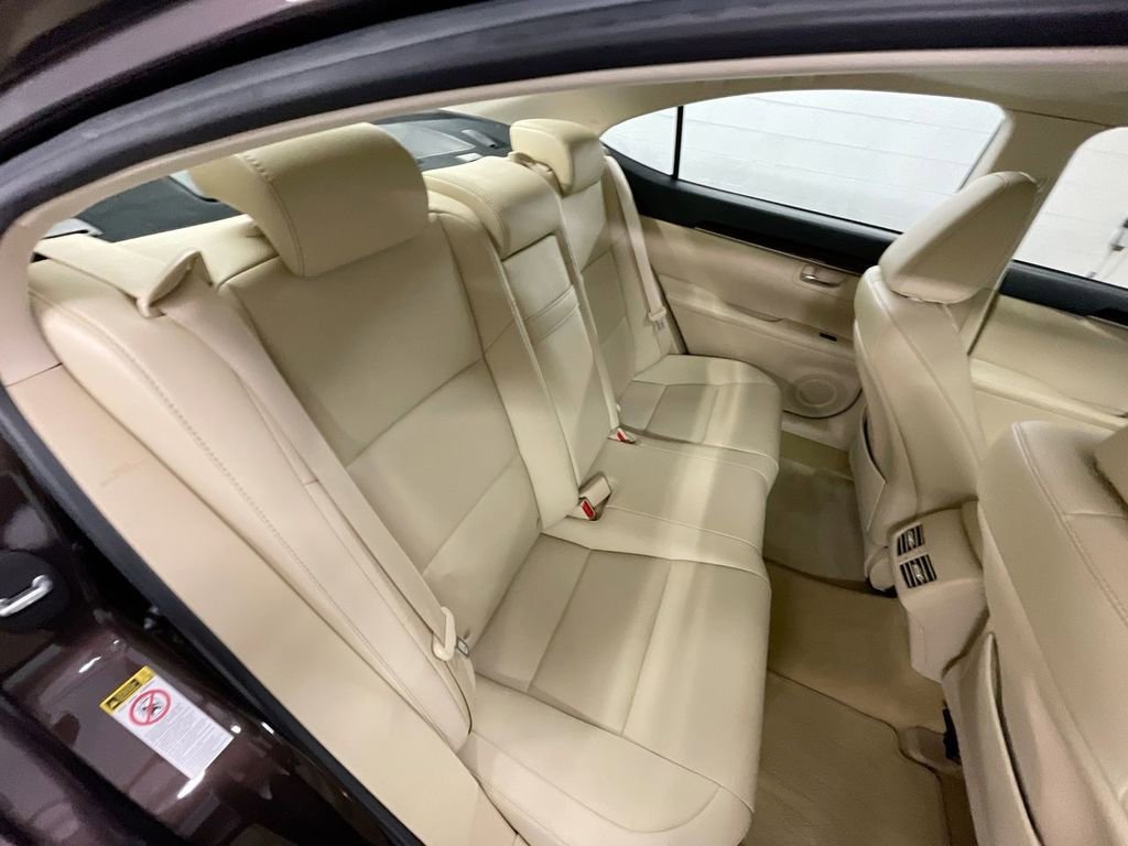 Used 2013 Lexus ES 350 image 26