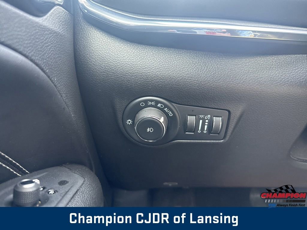 Used 2023 Jeep Compass High Altitude AWD/4WD image 21