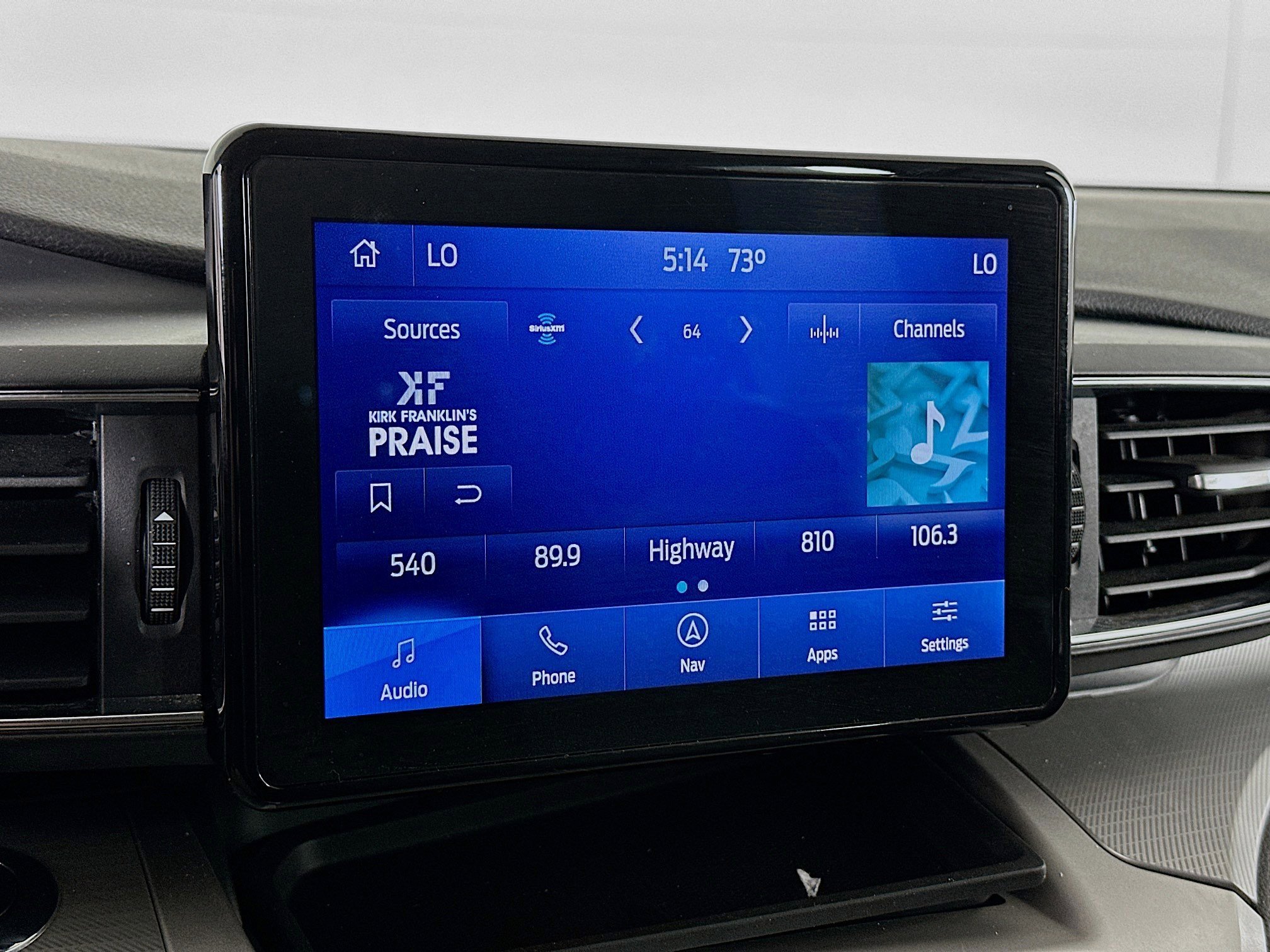 Used 2022 Ford Explorer XLT w/ Equipment Group 202A image 21