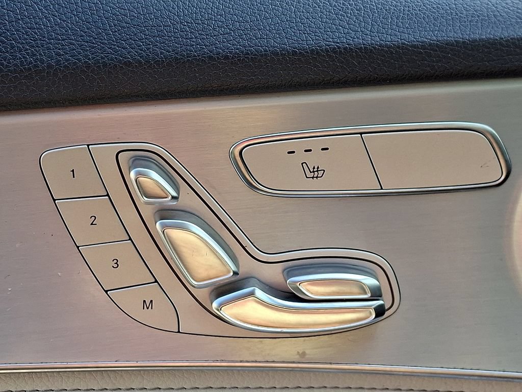Used 2016 Mercedes-Benz C 300 4MATIC Sedan image 30