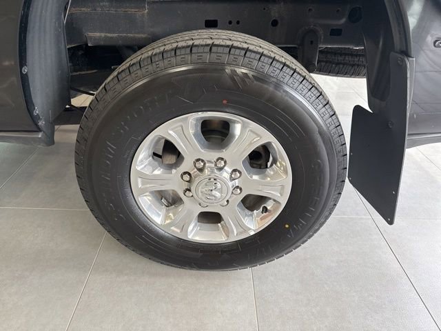 Used 2024 RAM 2500 Big Horn AWD/4WD image 14