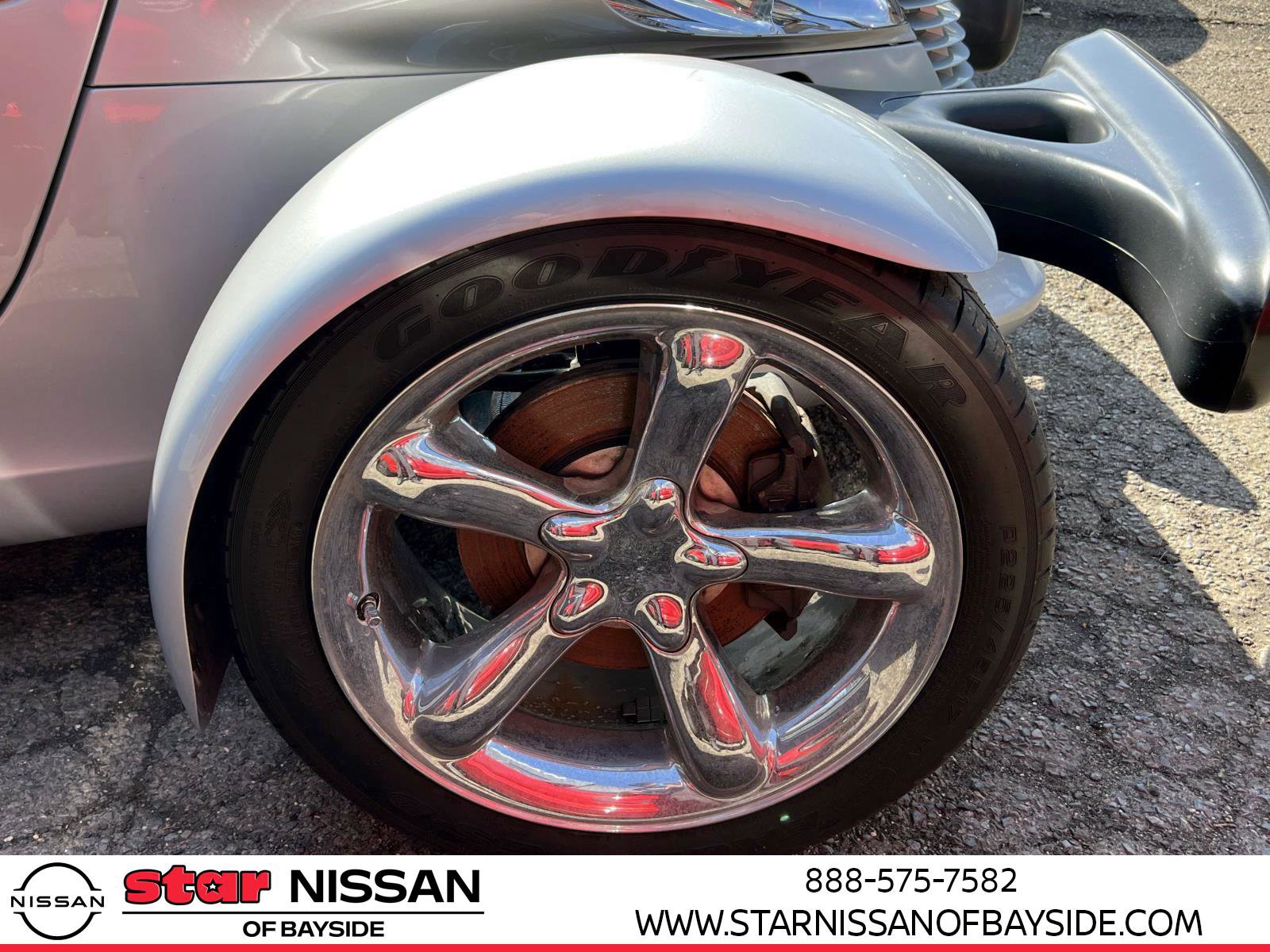 Used 2000 Plymouth Prowler image 8