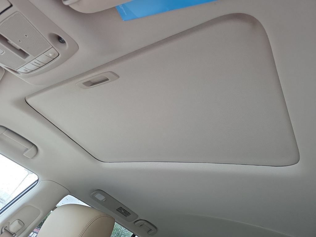 Used 2023 Nissan Armada Platinum w/ Captain's Chairs Package AWD/4WD image 33