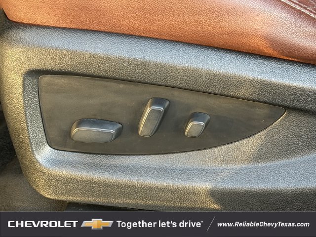 Used 2020 Chevrolet Tahoe Premier w/ Premier Plus Edition RWD image 30