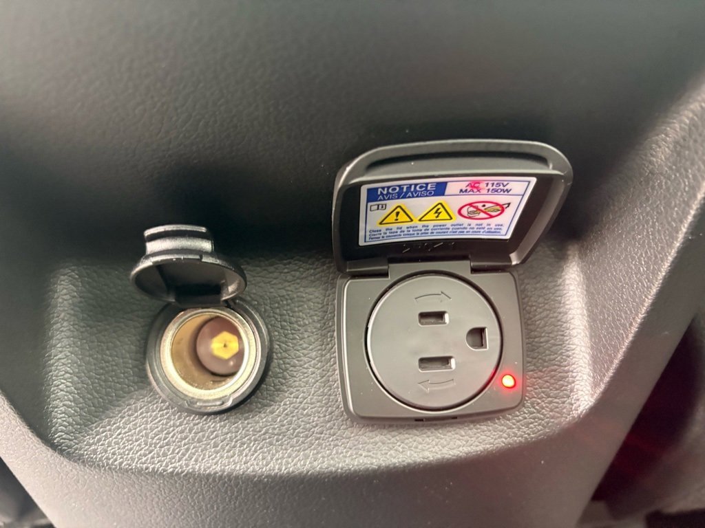 Used 2021 Hyundai Palisade Limited image 16