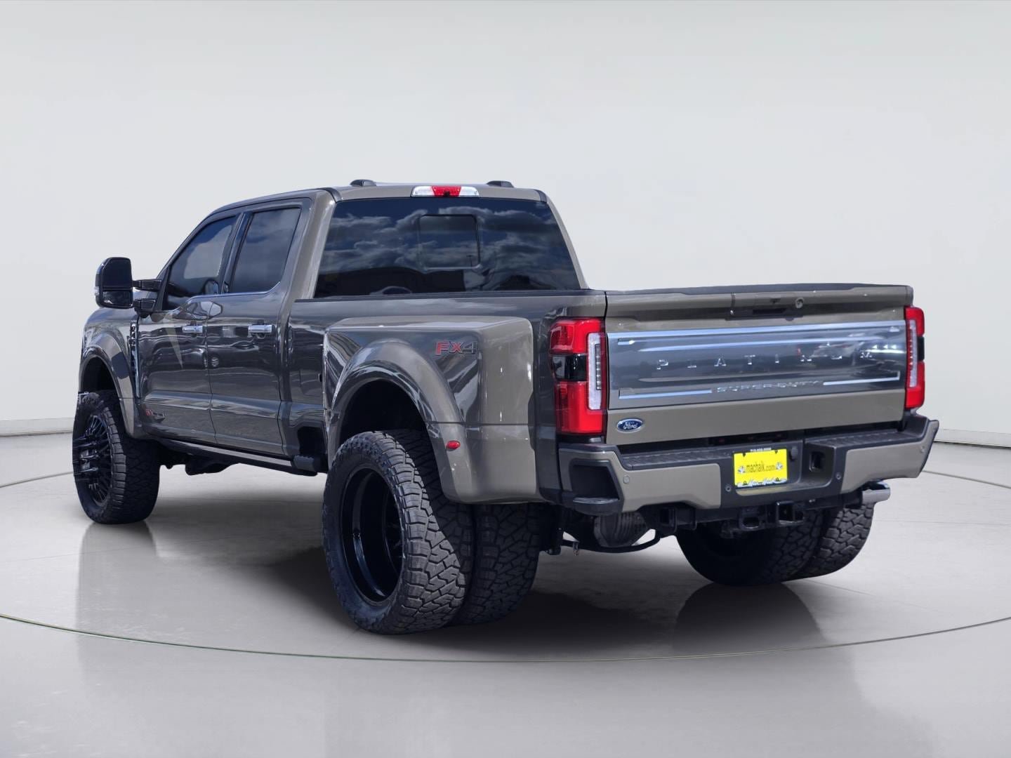 Used 2026 Ford F450 Platinum w/ Platinum Plus Package AWD/4WD image 6
