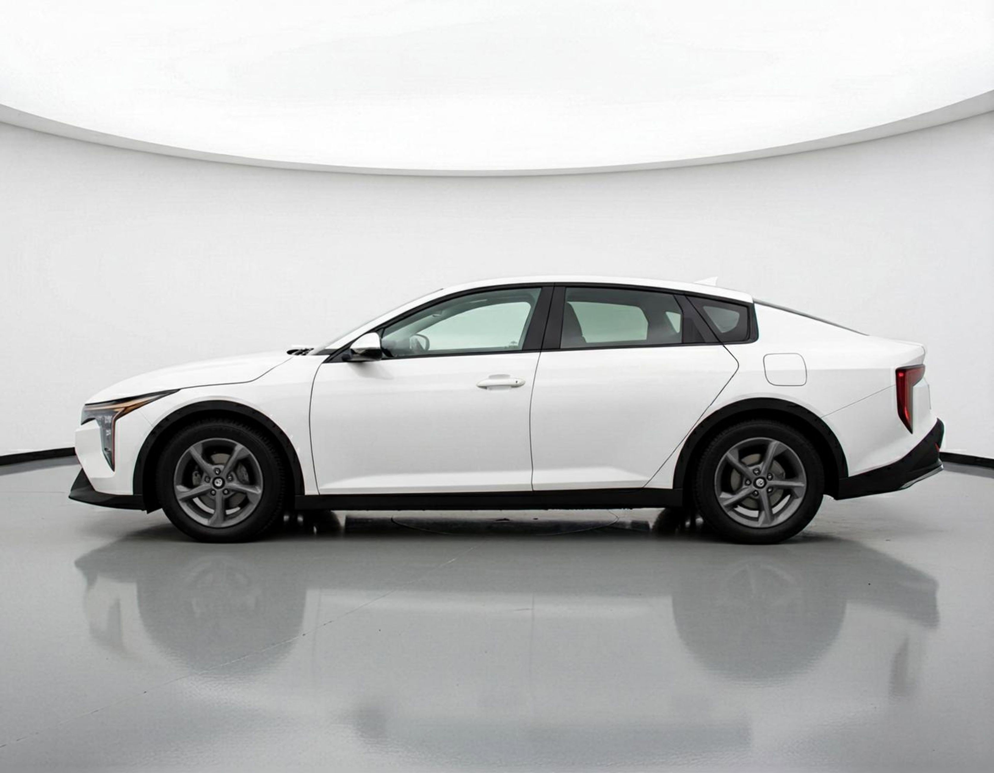 Used 2025 Kia K4 LXS image 5