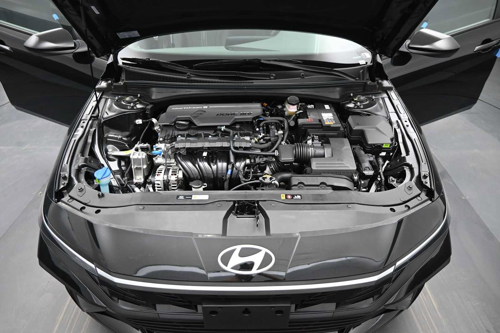 New 2026 Hyundai Elantra Sport FWD image 23