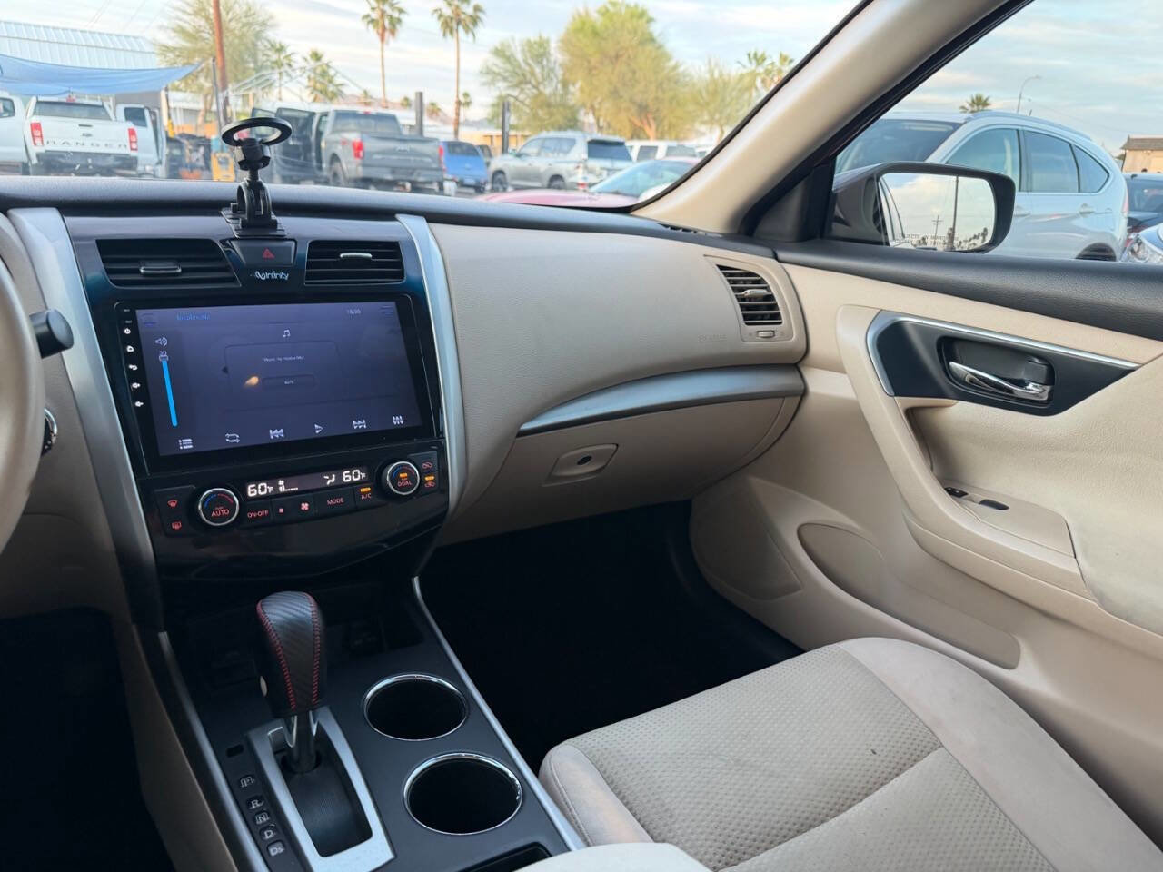 Used 2015 Nissan Altima 2.5 SV image 24