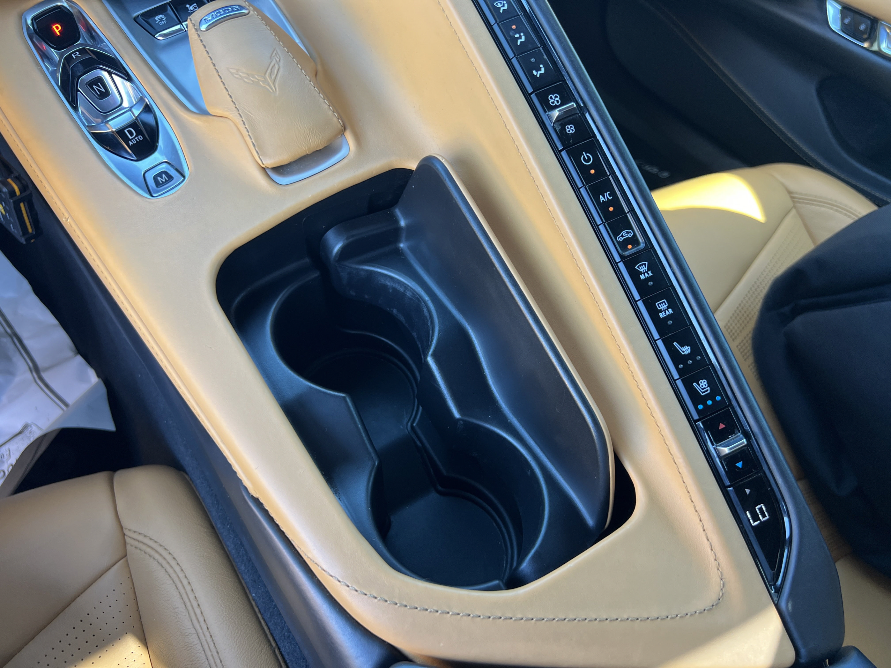 Used 2021 Chevrolet Corvette Stingray Premium Conv w/ Z51 Performance Package RWD image 22