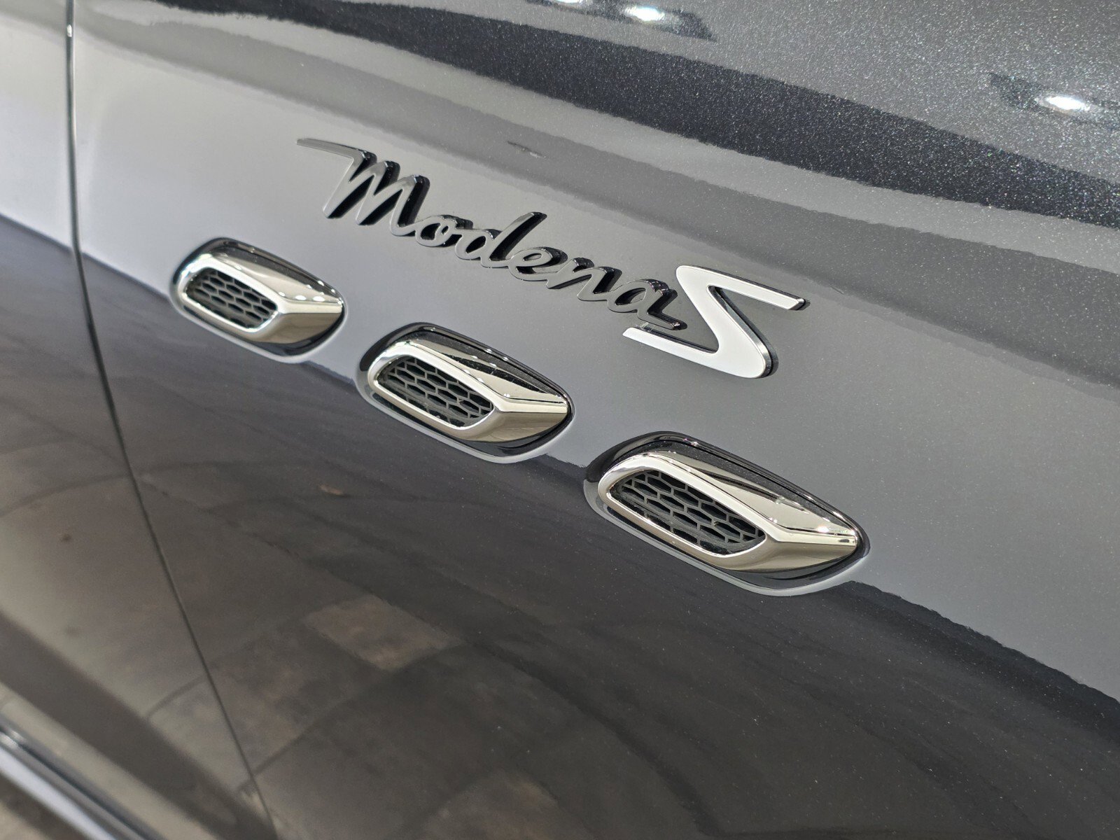 Used 2023 Maserati Levante Modena S image 24