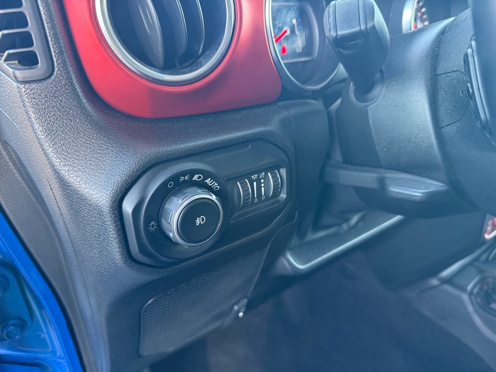 Used 2021 Jeep Wrangler Unlimited Rubicon AWD/4WD image 16