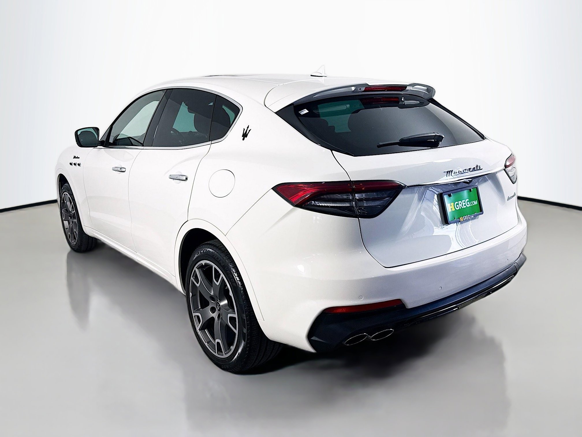 Used 2023 Maserati Levante Modena image 7