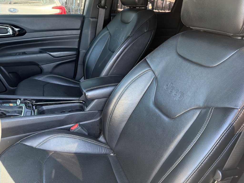 Used 2022 Jeep Compass High Altitude AWD/4WD image 11