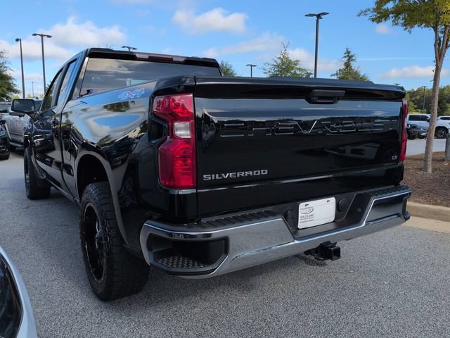 Used 2020 Chevrolet Silverado 1500 LT AWD/4WD image 6