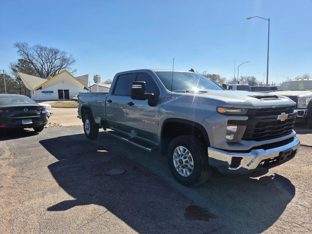Used 2024 Chevrolet Silverado 2500 W/T w/ WT Convenience Package image 7