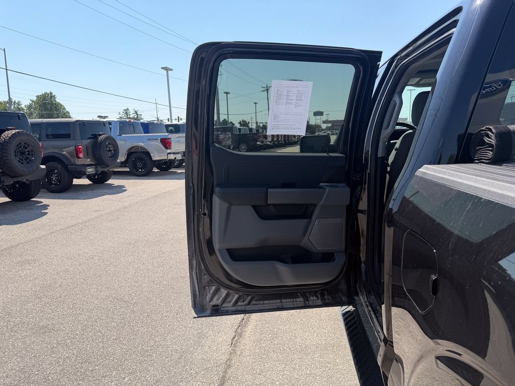 Used 2021 Ford F150 XLT w/ Equipment Group 302A High AWD/4WD image 16