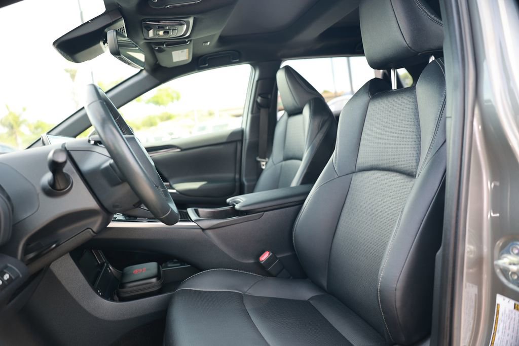 Used 2023 Toyota bZ4X Limited image 18